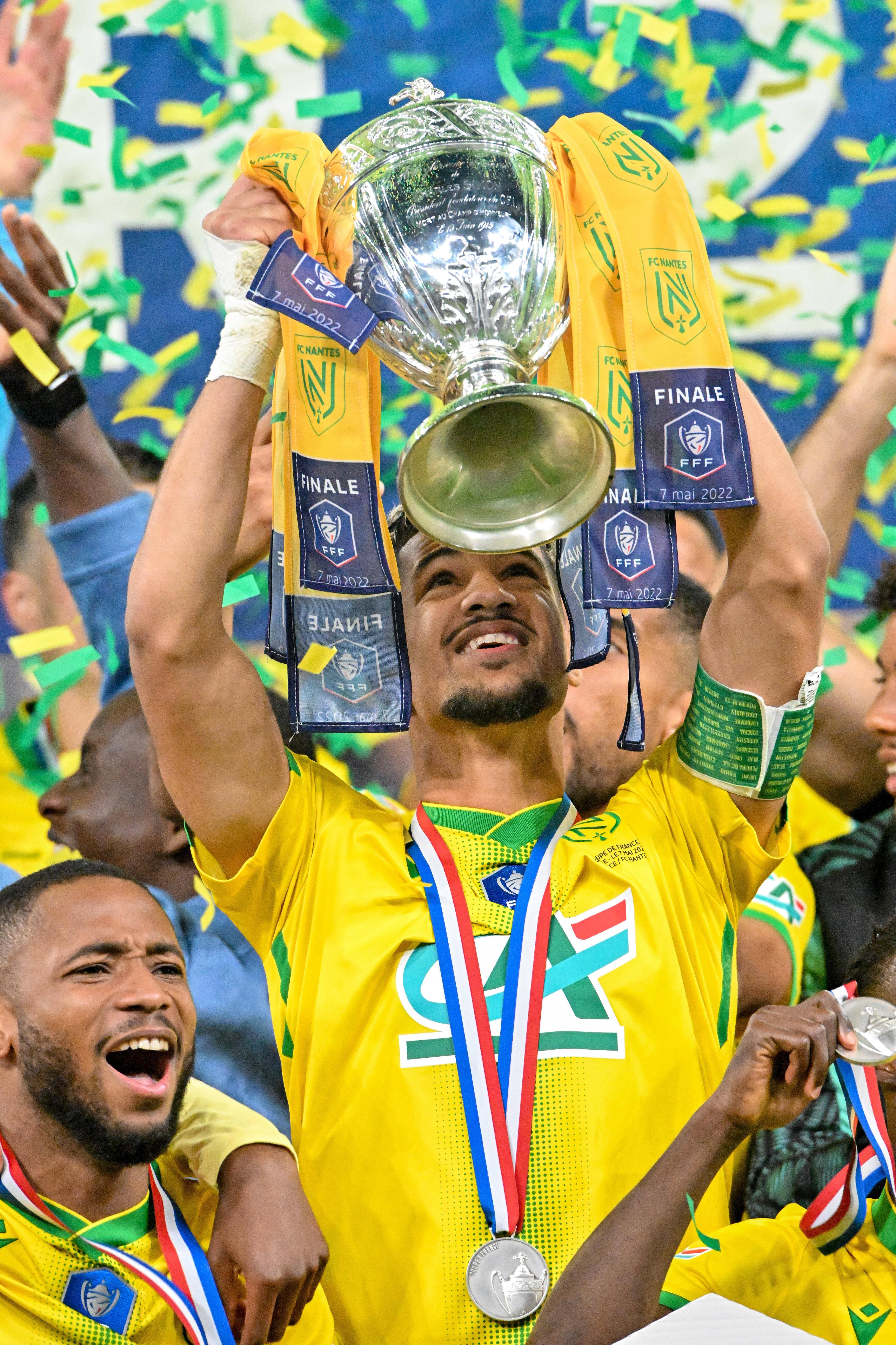 南特客场小胜波尔多，法国联赛争夺激烈