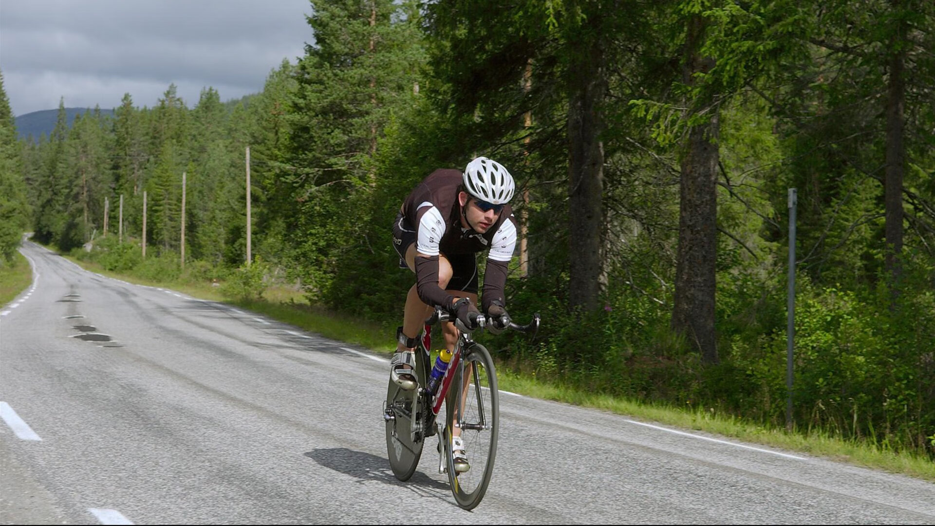 绿茵场上的非典型战争，伊拉克击溃爱尔兰，加维状态火热预示新时代？