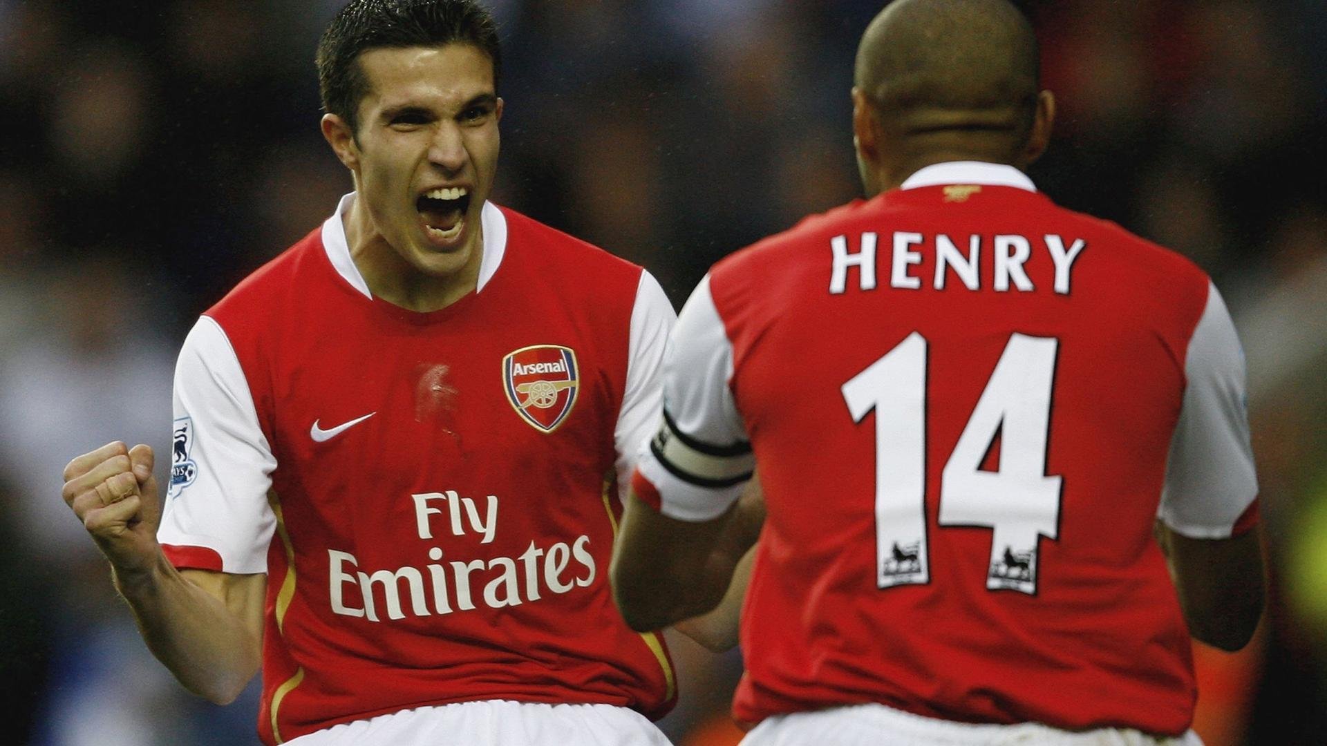 当骑士的铁壁遇见流动的沙丘，恩比德如何用非典型统治瓦解活塞防线