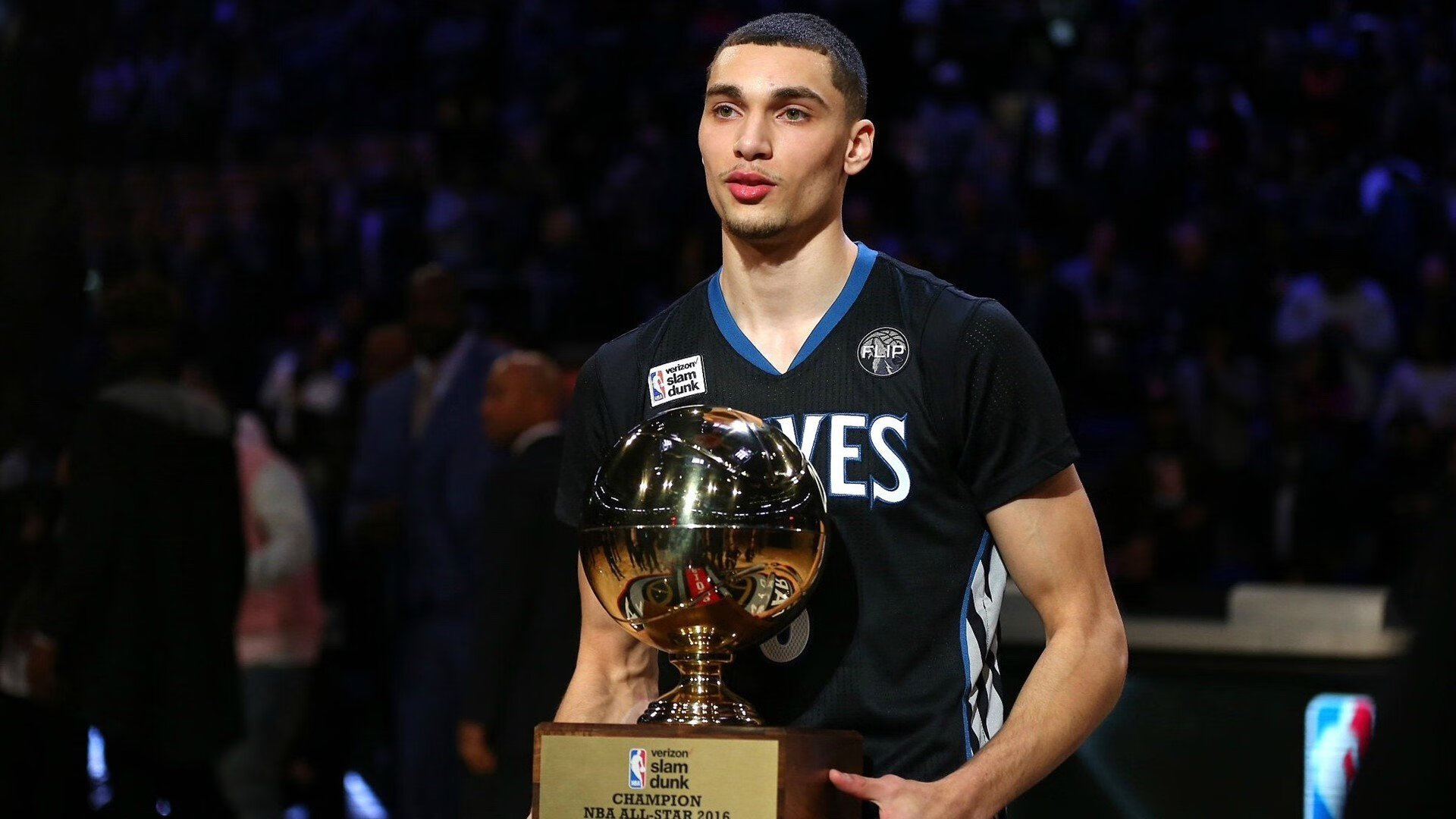 绿茵场上的逆转与球台上的统治，葡萄牙翻盘奥地利，许昕独步全场