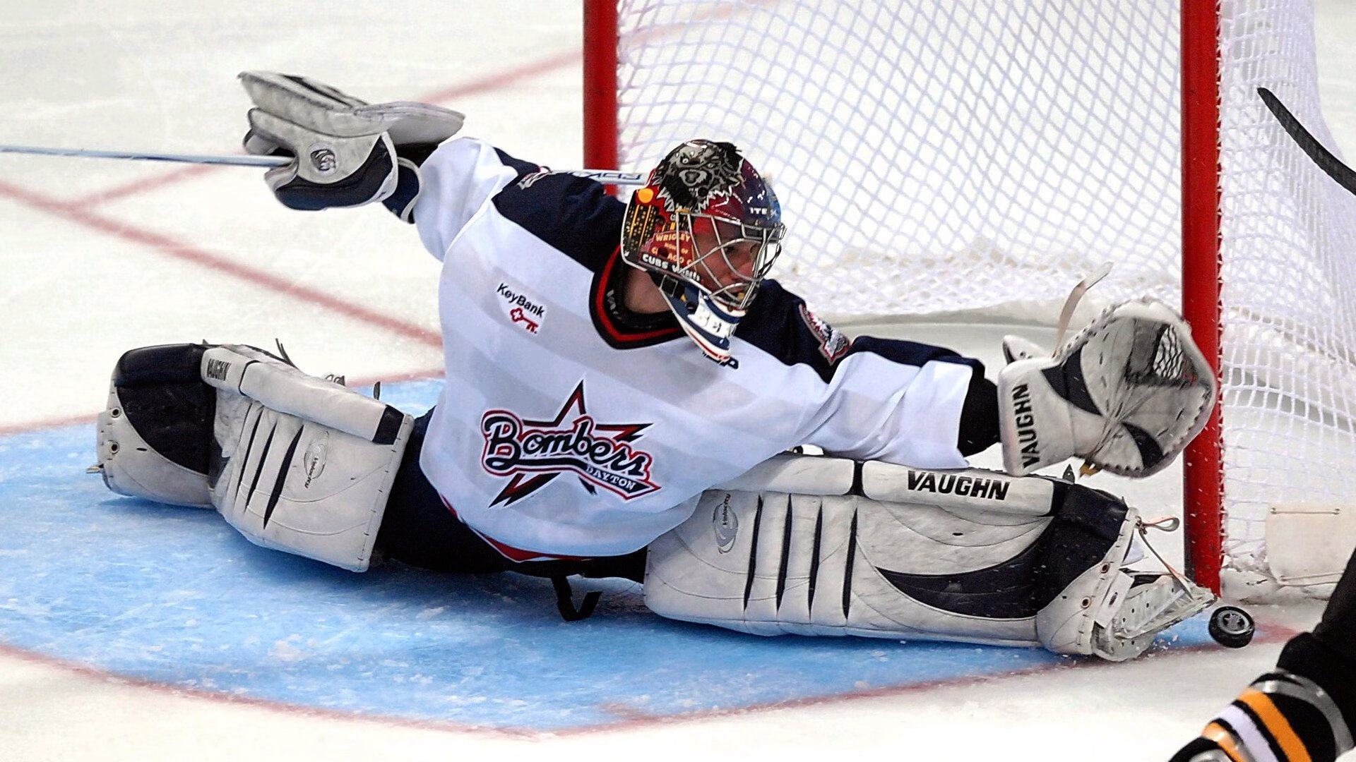 爱游戏体育官网-法网绝杀拉沃尔杯，西西帕斯状态火热，开启红土新王朝